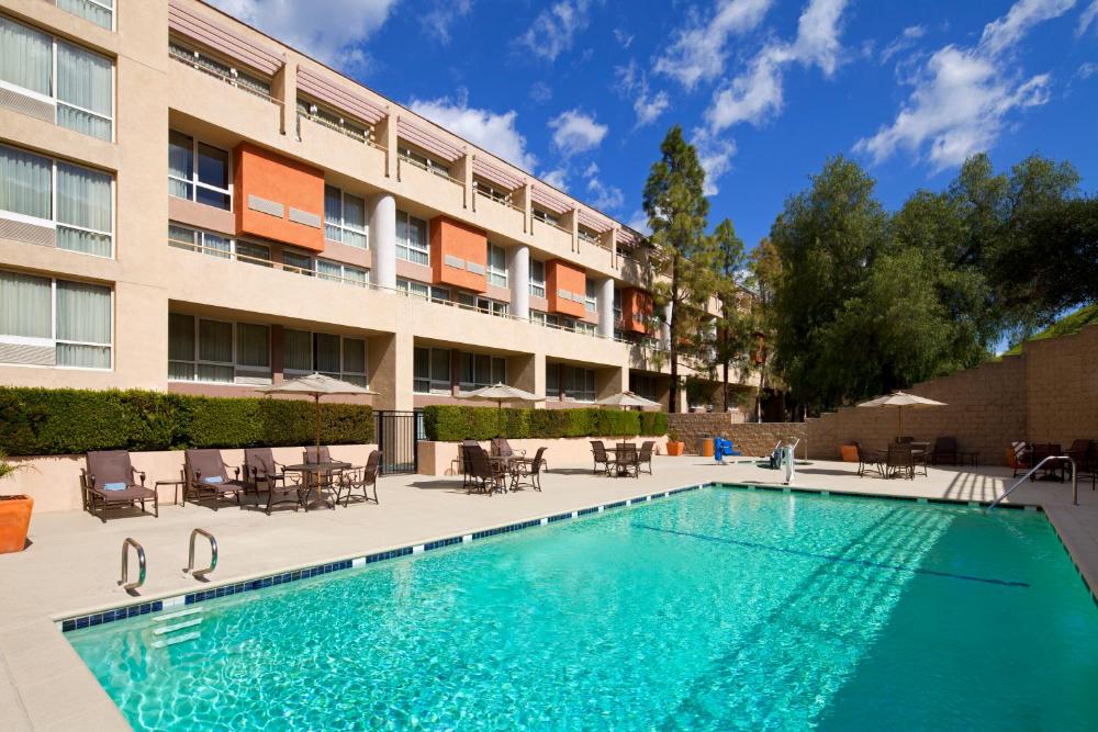 Club lounge access, Guest room, 2 Double, Balcony interior